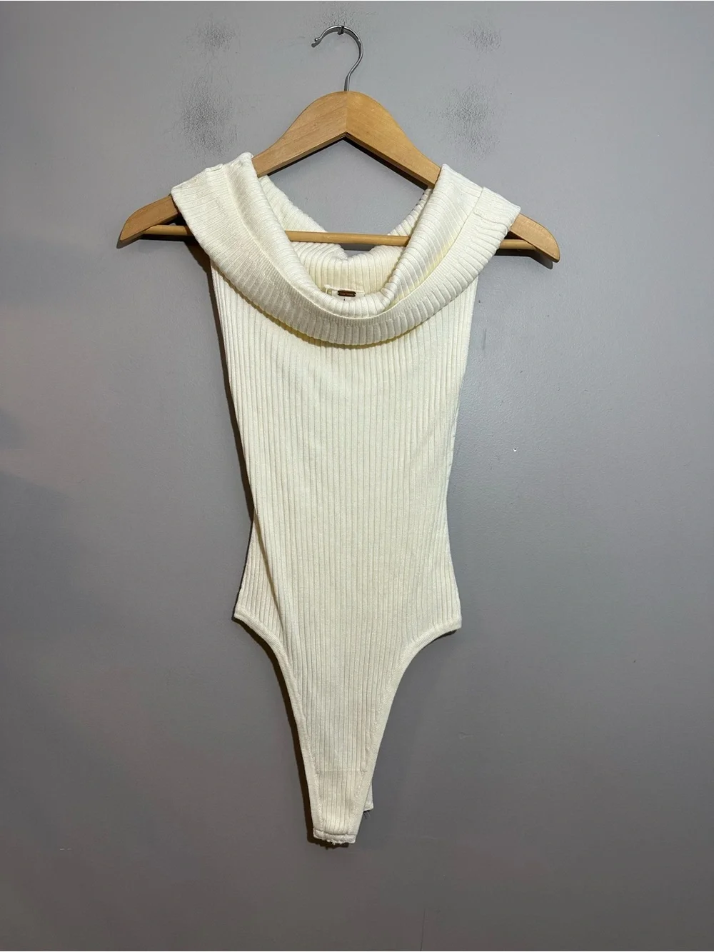 NWT Free People Ivory Off Shoulder Bodysuit Top Women's Size S